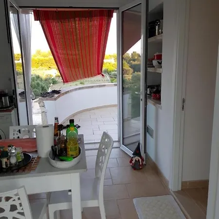 Ostuni, Villa Roma con piscina, max 10 pax Villa *